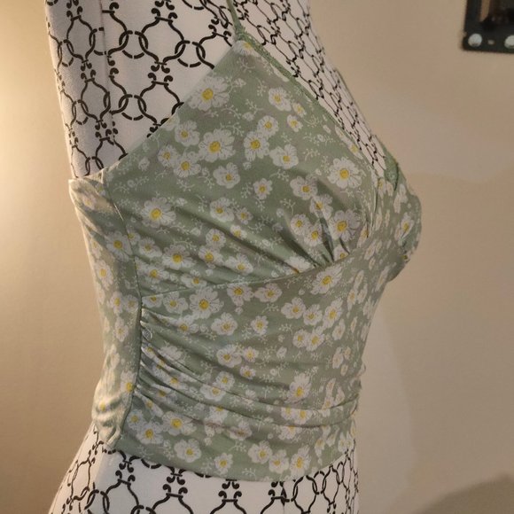 Green floral crop top - Picture 8 of 11